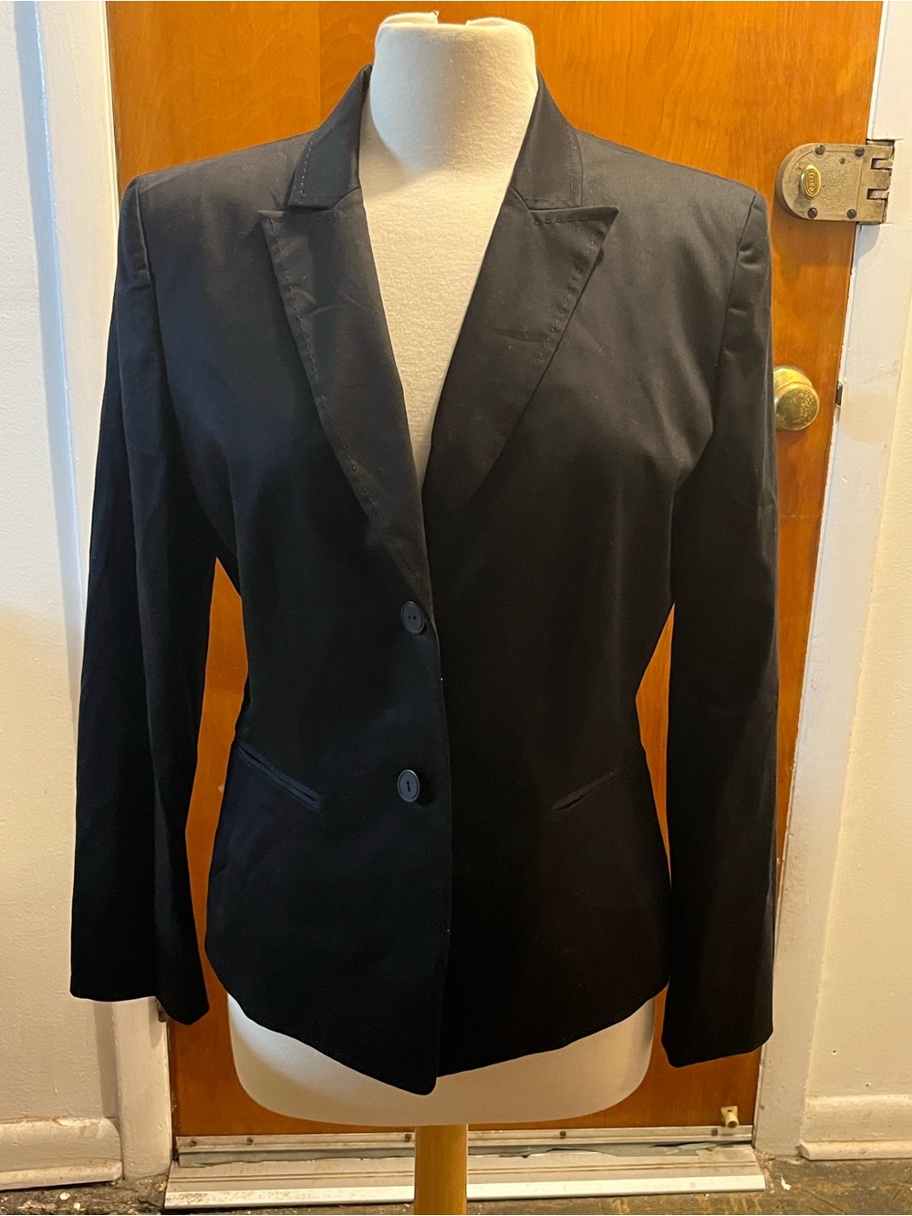 Tahari Arthur S. Levine Women's Black Blazer Jacket. Size 12. Fully Lined